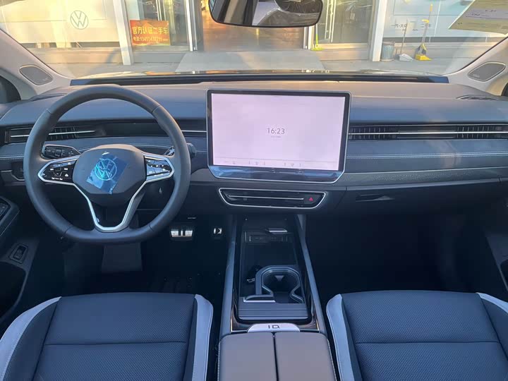 Photo 9 - Volkswagen ID.7 Vizzion