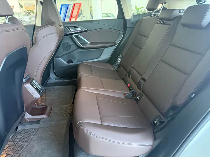 Фото 6 - BMW iX1