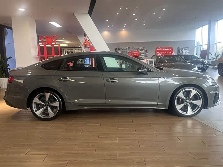 Фото 3 - Audi S5