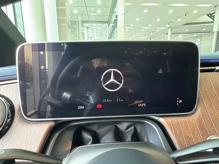 Фото 8 - Mercedes-Benz EQE