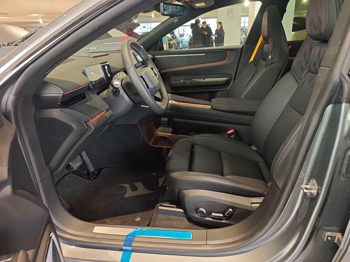 Фото 7 - Polestar 4