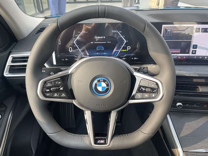 Фото 6 - BMW i3