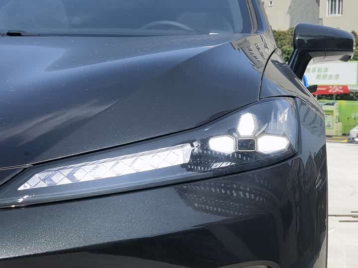 Photo 10 - Changan Deepal SL03