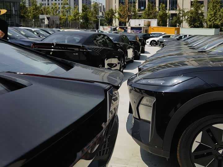 Photo 12 - Changan Deepal SL03