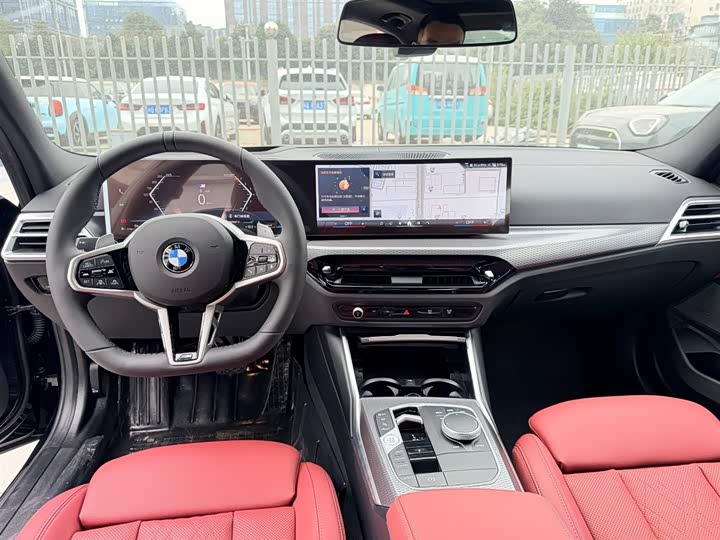 Фото 9 - BMW 3 Series