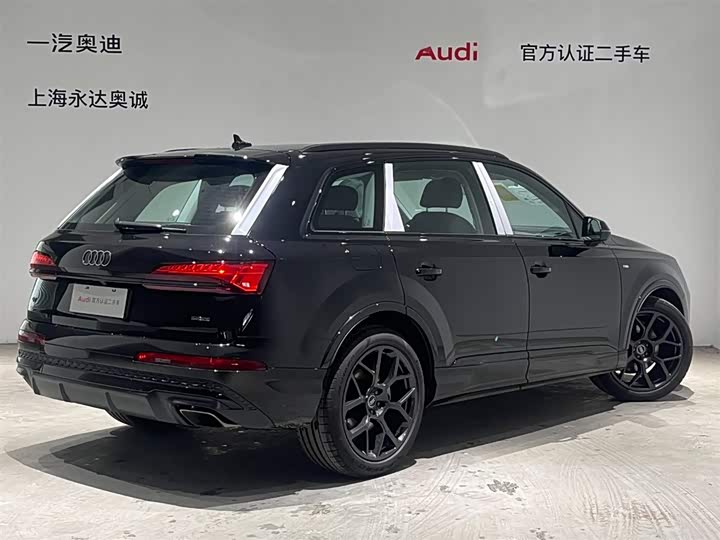 Фото 5 - Audi Q7