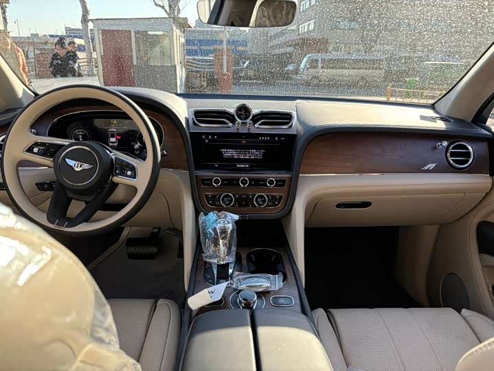 Фото 3 - Bentley Bentayga