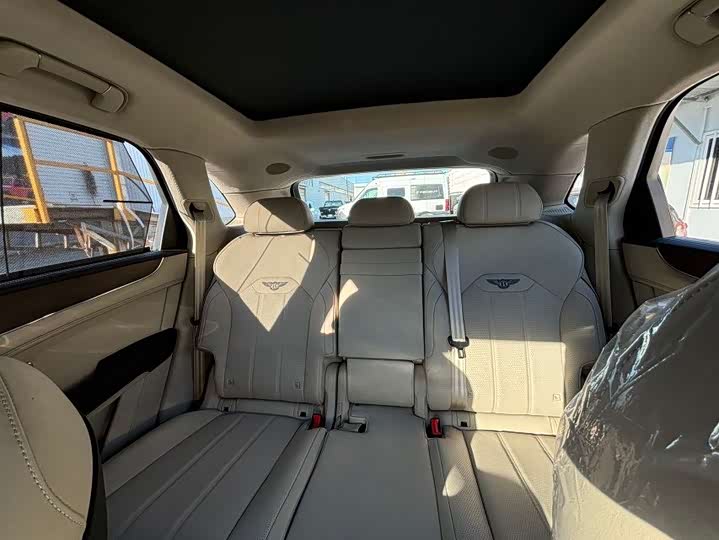 Фото 6 - Bentley Bentayga