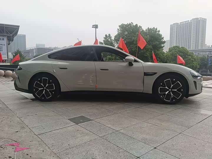 Фото 4 - Xiaomi SU7