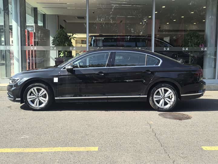 Фото 3 - Volkswagen Magotan