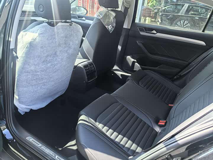 Фото 5 - Volkswagen Magotan