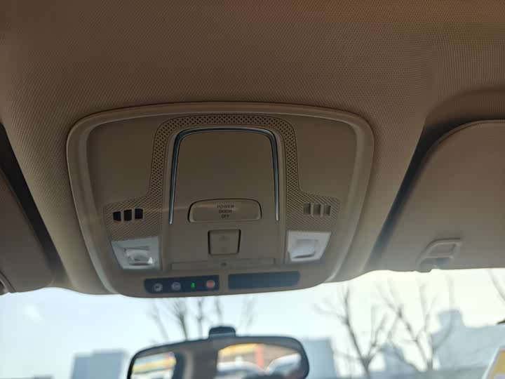 Фото 7 - Buick GL8 ES