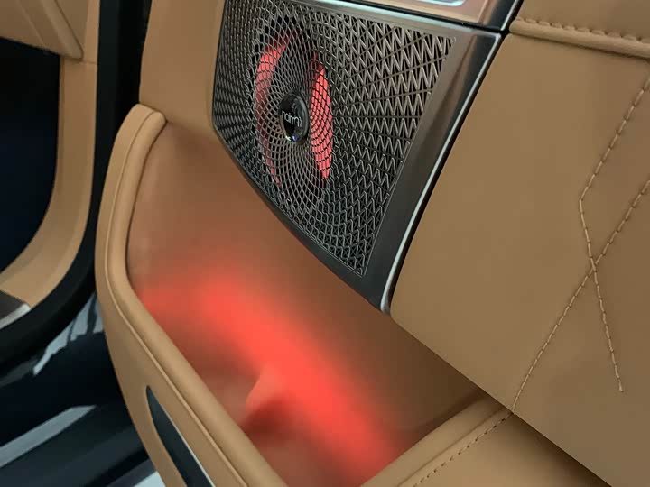 Фото 7 - Zeekr 9X