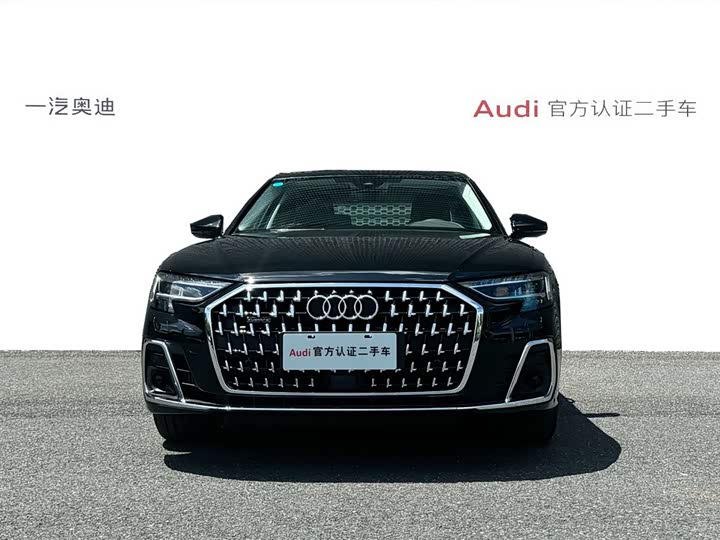 Фото 2 - Audi A8