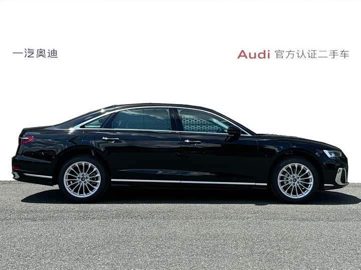 Фото 4 - Audi A8