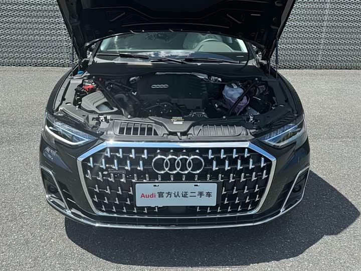 Фото 8 - Audi A8