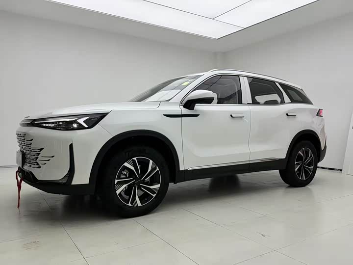 Фото 1 - Beijing X7