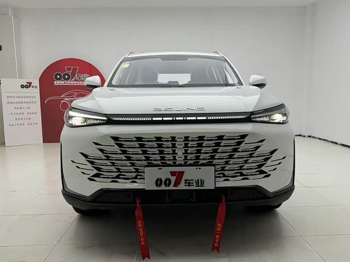 Фото 2 - Beijing X7