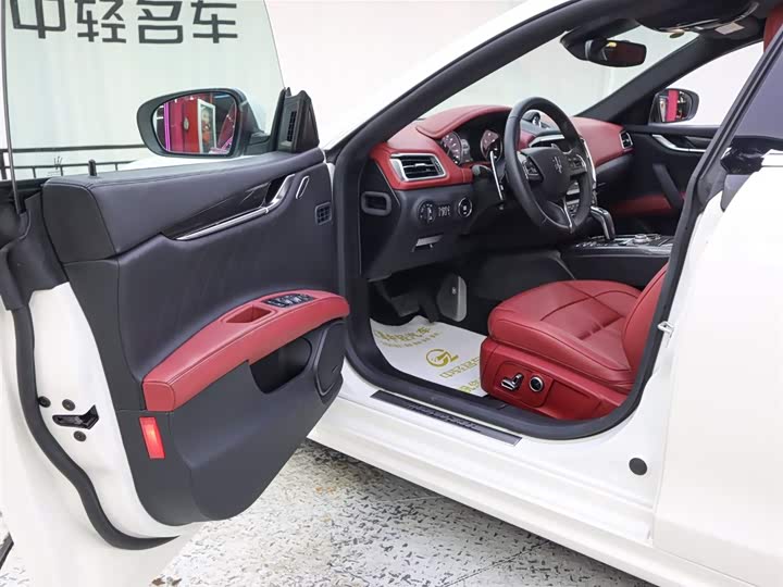 Фото 5 - Maserati Ghibli