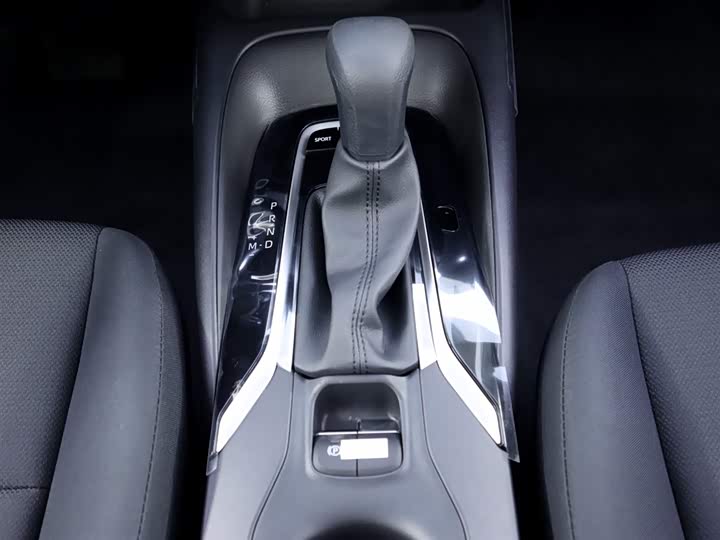 Фото 14 - Toyota Corolla