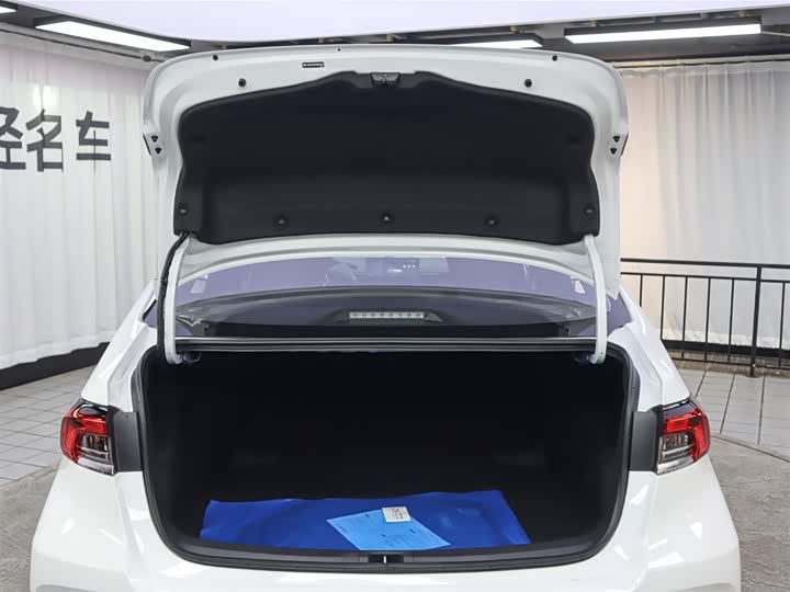 Фото 26 - Toyota Corolla