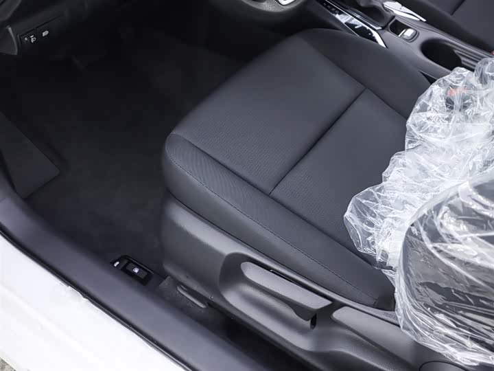 Фото 9 - Toyota Corolla