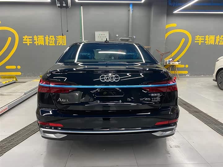 Фото 3 - Audi A6L