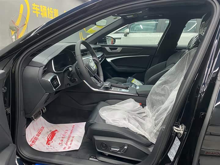 Фото 8 - Audi A6L