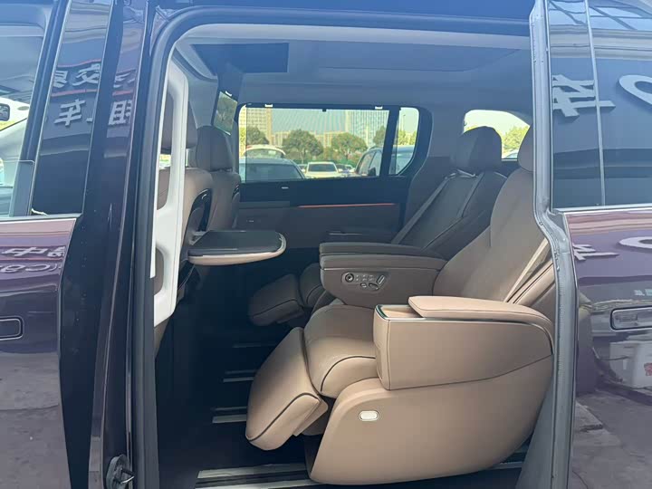 Фото 5 - XPeng X9