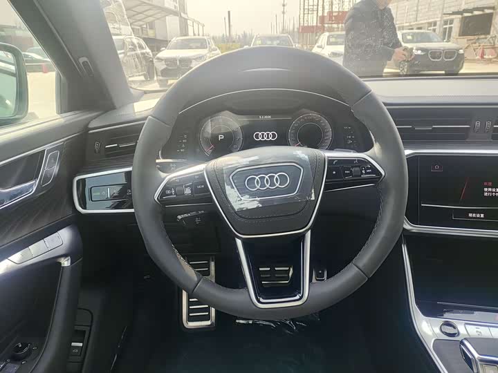 Фото 4 - Audi A6L