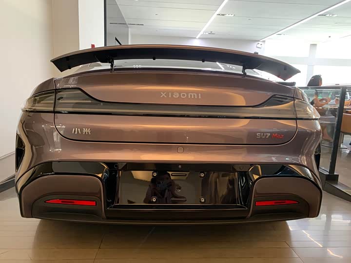 Фото 12 - Xiaomi SU7