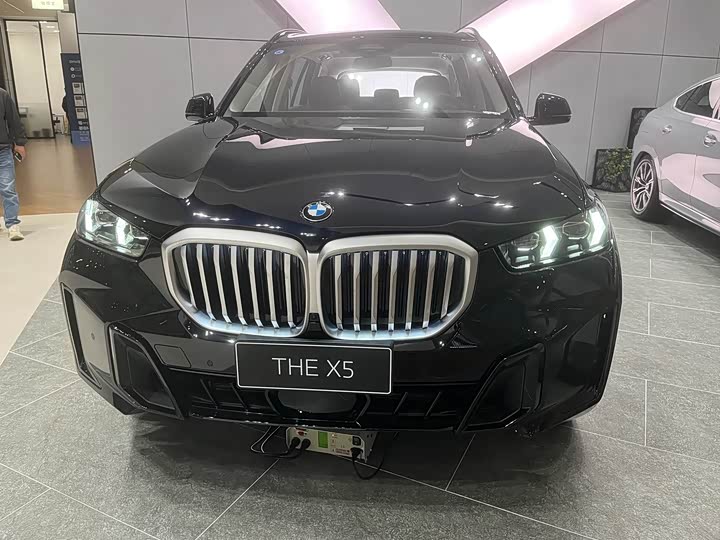 Фото 2 - BMW X5