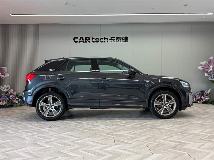 Фото 4 - Audi Q2L