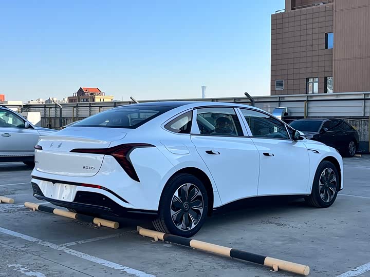 Фото 4 - Hongqi EH5 (Tiangong 05)