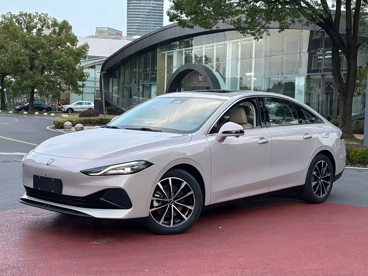 Фото 1 - Roewe D7