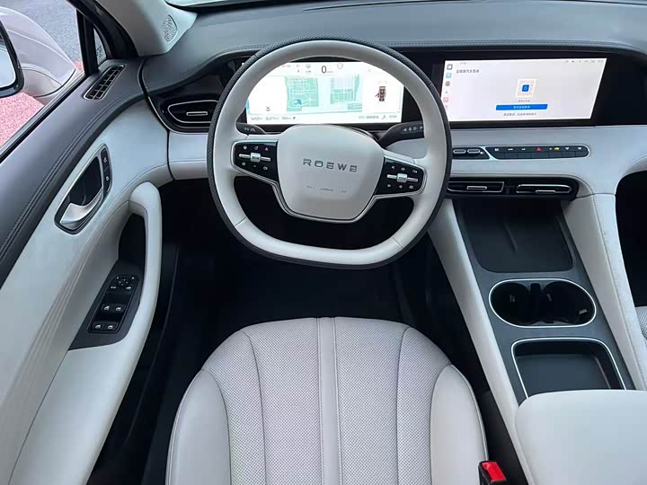 Фото 13 - Roewe D7