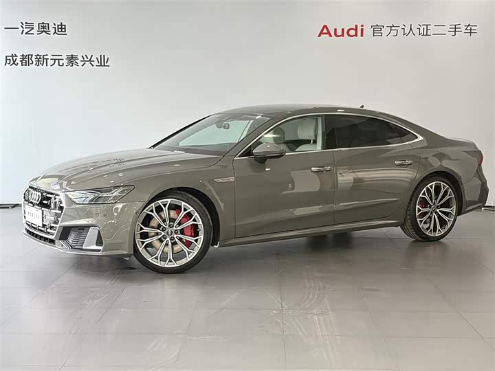 Фото 1 - Audi A7L