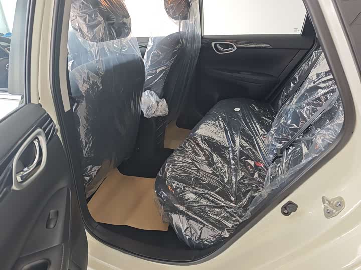 Фото 6 - Nissan Sylphy