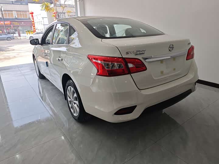 Фото 9 - Nissan Sylphy