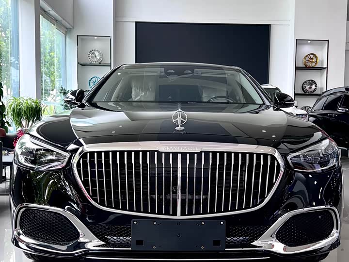 Фото 1 - Mercedes-Benz Maybach S-Class