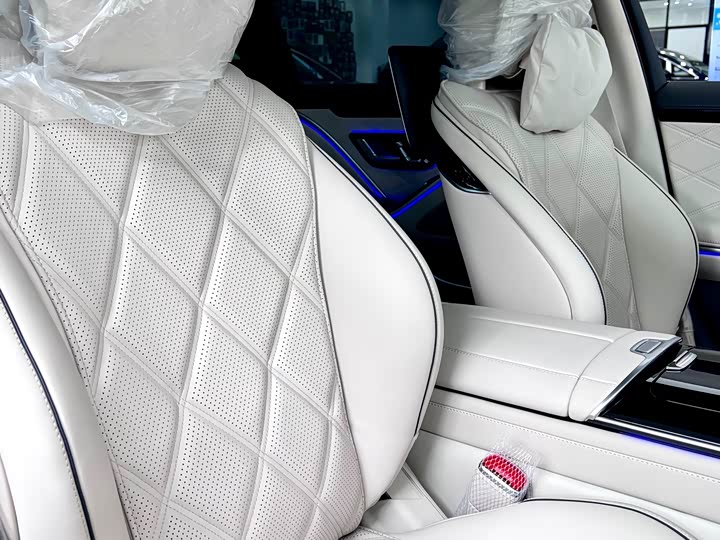 Фото 12 - Mercedes-Benz Maybach S-Class