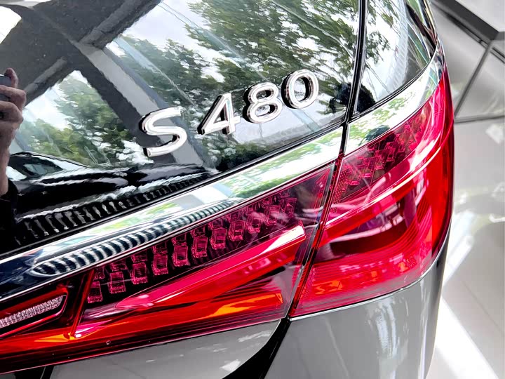 Фото 17 - Mercedes-Benz Maybach S-Class