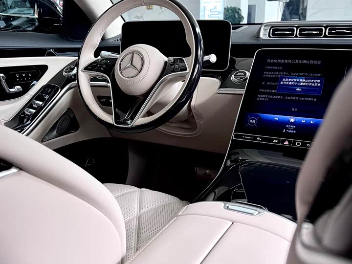 Фото 19 - Mercedes-Benz Maybach S-Class