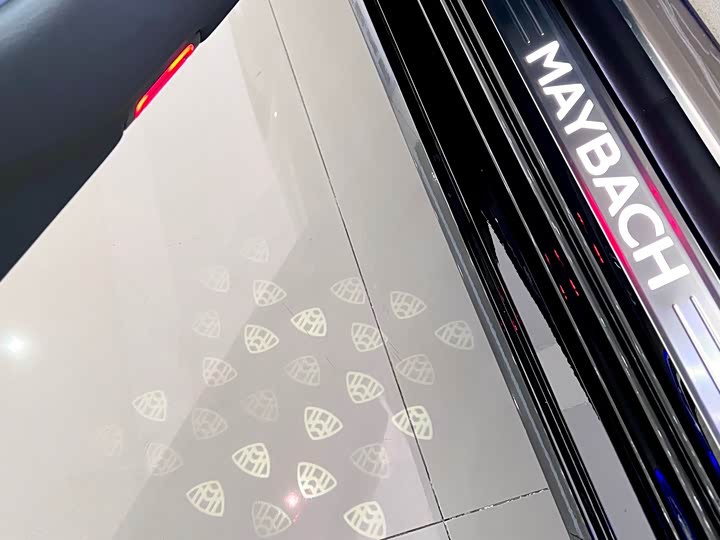 Фото 9 - Mercedes-Benz Maybach S-Class