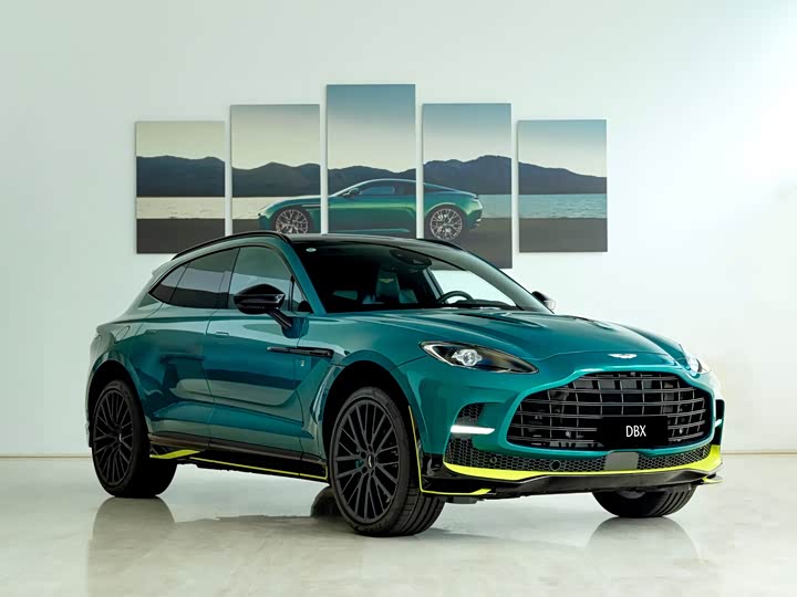 Фото 2 - Aston Martin DBX