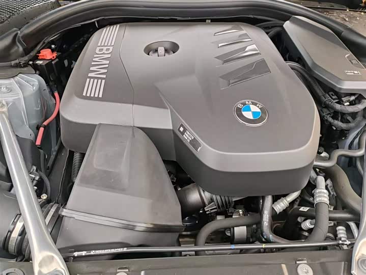 Фото 17 - BMW 5 Series