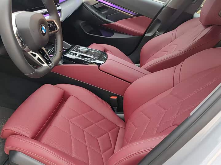 Фото 8 - BMW 5 Series