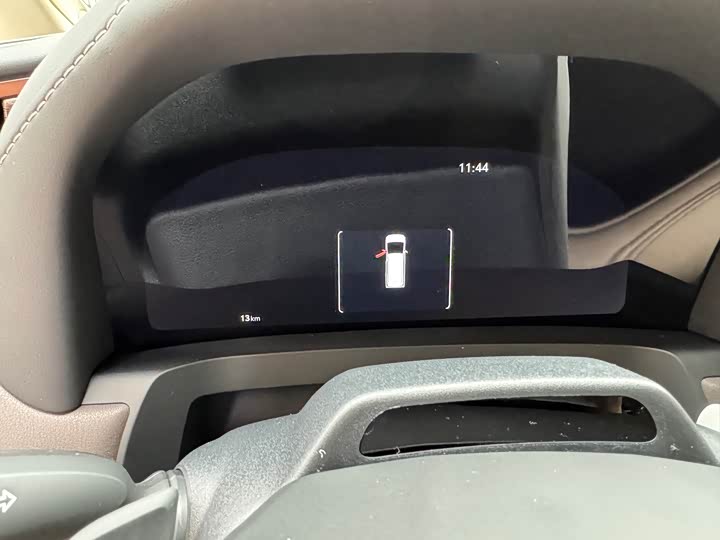 Photo 5 - Toyota Alphard