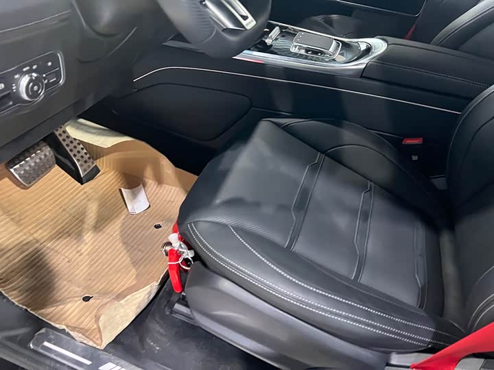 Фото 14 - Mercedes-Benz G-Class AMG