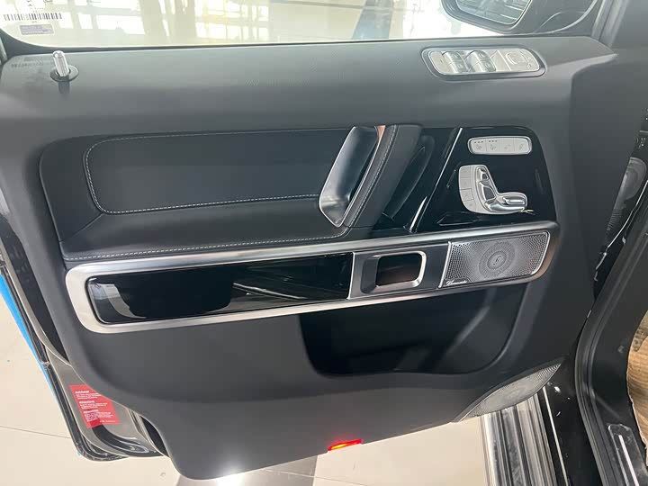 Фото 16 - Mercedes-Benz G-Class AMG